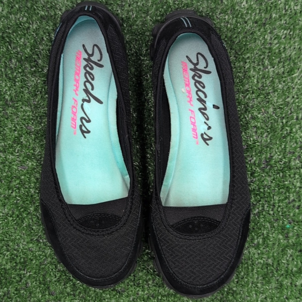 Skechers Relaxed Fit Shoes Women's 7 M Black Bikers Skim Slip In Loafer Sneakers - Picture 15 of 15